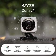 High-quality action camera waterproof in rainy weather, ideal for outdoor sports photography and video recording, featuring night vision, 2.5K resolution, integrated spotlight, IP65 weather resistance, and instant notifications.