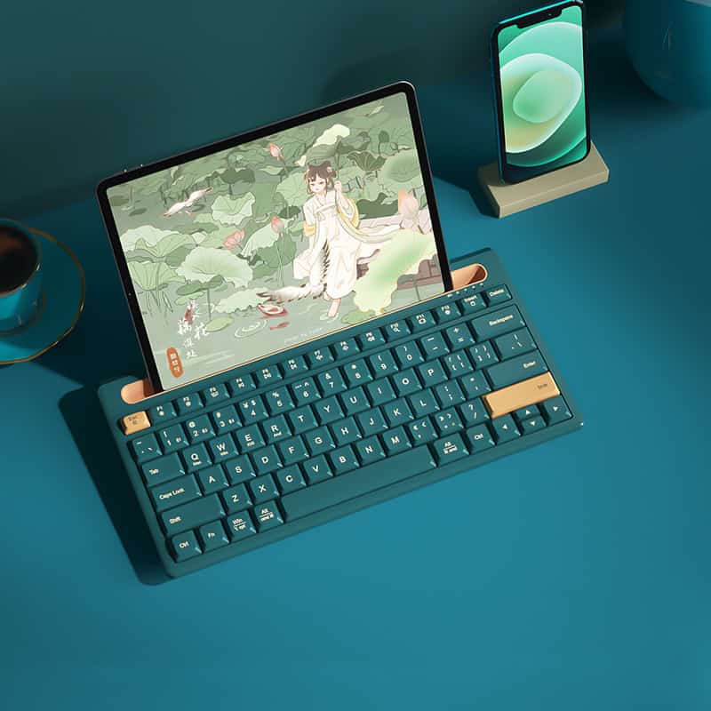 black green keyboard