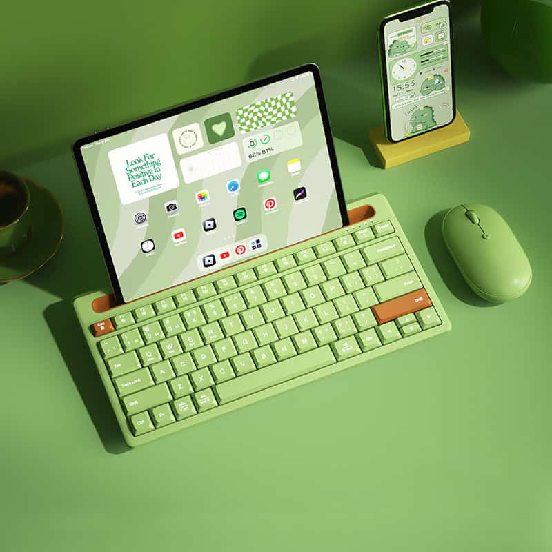 green with mouse