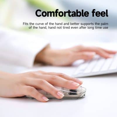 Comfortable hand support for ergonomic grip and ease of use in optical and eyewear shopping at Monalisa Store, your trusted optical care provider.