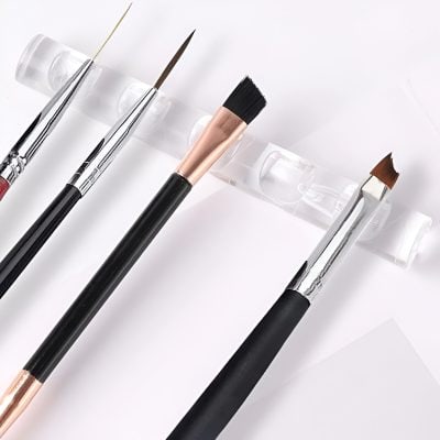 Precision makeup brushes with fine tips for professional eyeshadow and detail work. Ideal for cosmetic application, blending, and precise makeup artistry. Showcasing high-quality tools available at Monalisa Store.