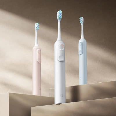 Electric toothbrushes for oral hygiene and dental care, sleek design, advanced cleaning technology, available in pastel colors at Monalisa Store.