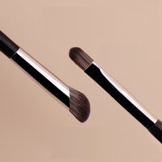 Brushes for makeup application, ideal for beauty and cosmetic routines at Monalisa Store. High-quality tools for flawless makeup looks and professional beauty services.