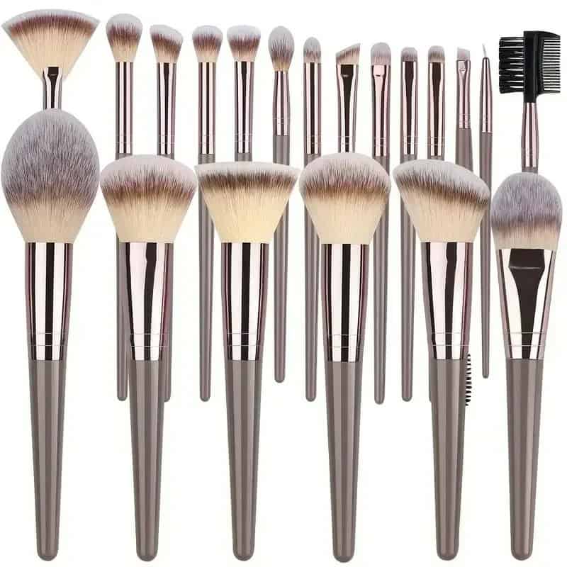 Precision makeup brush set with soft synthetic bristles for flawless application, ideal for professional or personal use, perfect for face, eyes, and contouring at Monalisa Store.