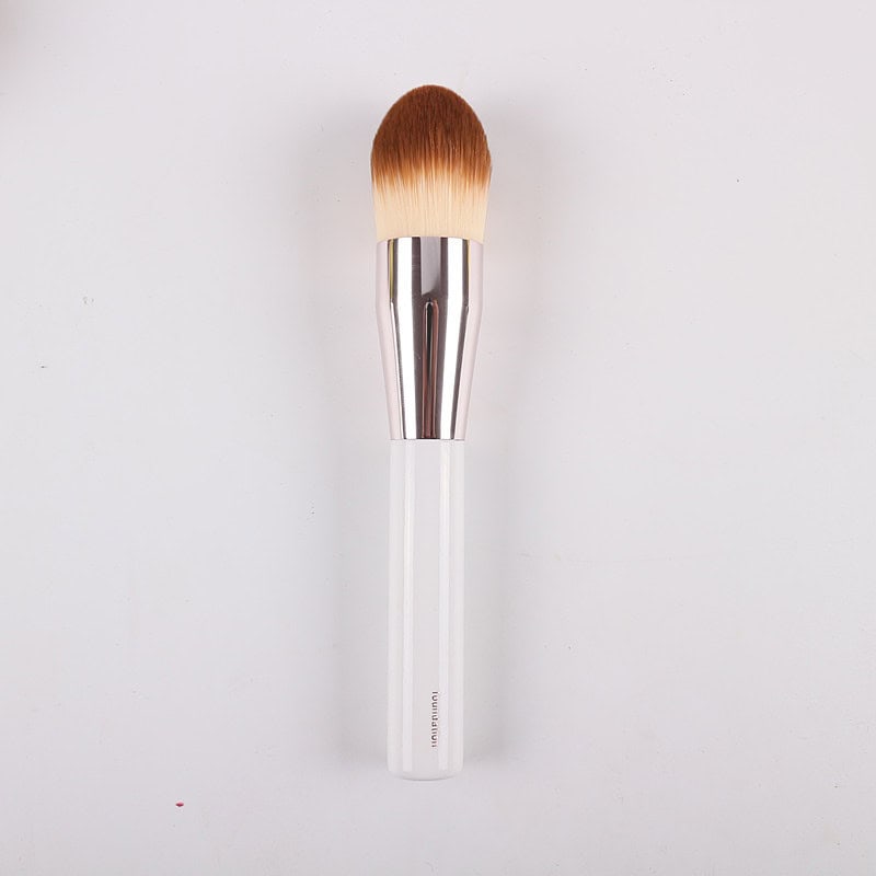 Foundation brush