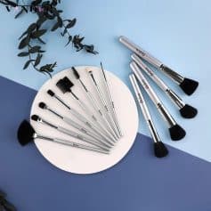Precision makeup brush set for professional beauty application with high-quality synthetic bristles and ergonomic handles. Perfect for cosmetics, skincare, and beauty salons.