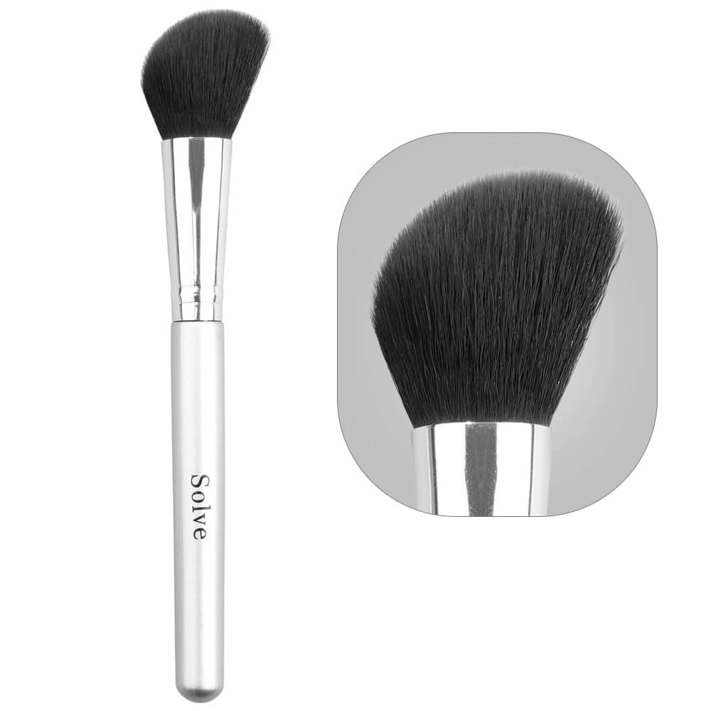 Blush brush