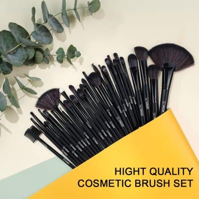 Premium cosmetic brush set for professional makeup application, featuring high-quality and soft synthetic brushes in various sizes for flawless beauty looks.