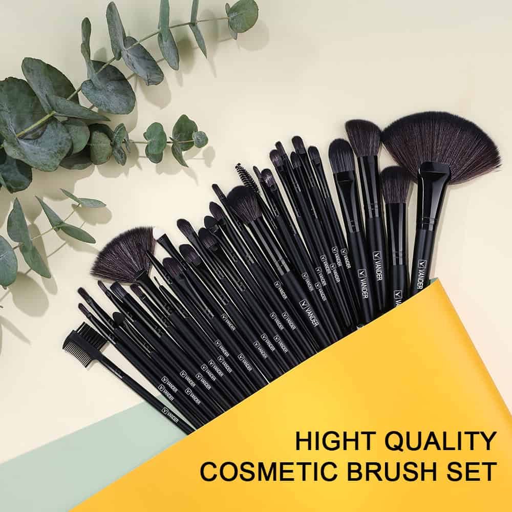 Premium cosmetic brush set for professional makeup application, featuring high-quality and soft synthetic brushes in various sizes for flawless beauty looks.