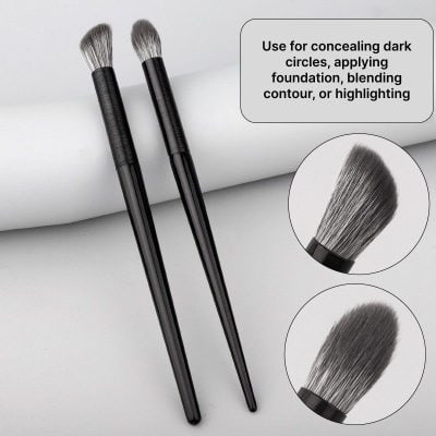 Soft-bristle makeup brushes for concealing dark circles, applying foundation, blending contour, or highlighting; ideal for flawless complexion.