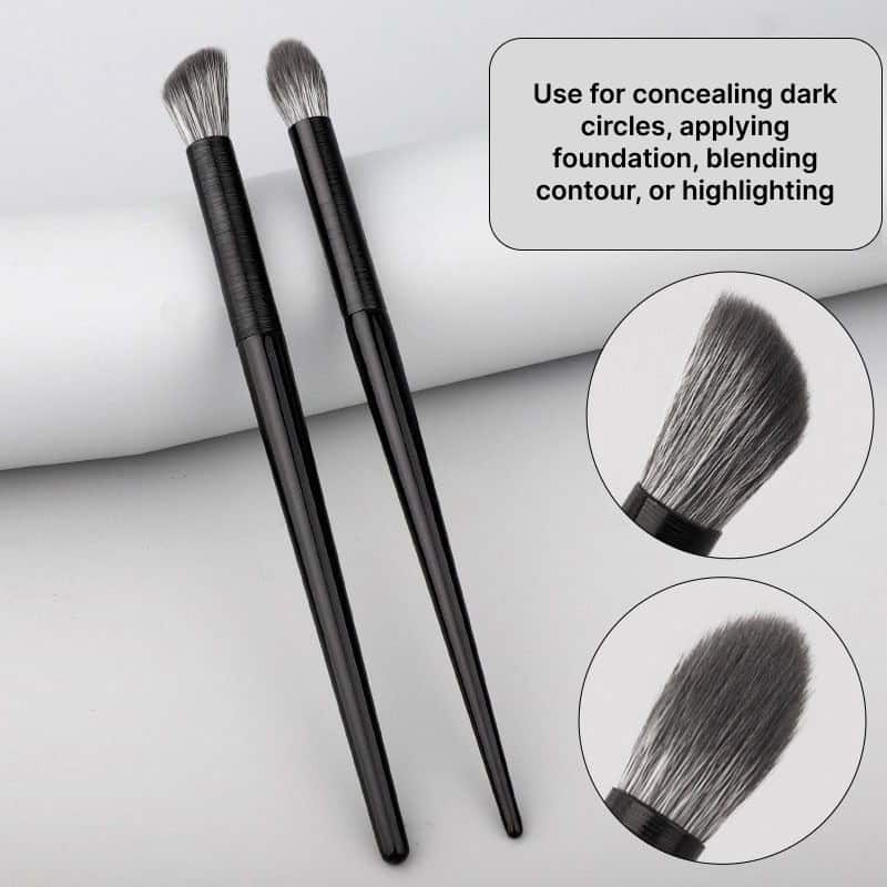 Soft-bristle makeup brushes for concealing dark circles, applying foundation, blending contour, or highlighting; ideal for flawless complexion.