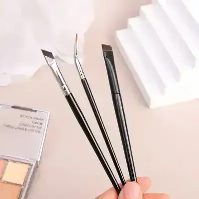 Precision makeup brushes set for professional and everyday cosmetic application at Monalisa Store, enhancing beauty routines.