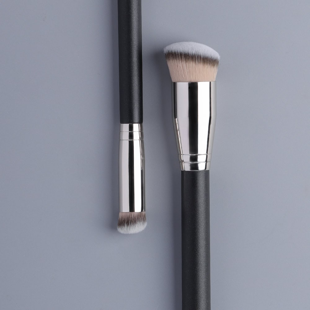 Soft makeup brushes for beauty and skincare application - Monalisa Store, estimated for fashion, cosmetics, and beauty-centric products, showcasing high-quality tools for professional or personal use.