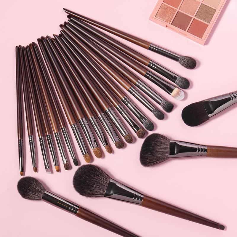 Professional makeup brush set with eyeshadow palette for flawless beauty application, perfect for cosmetics enthusiasts, makeup artists, skincare, and beauty stores.