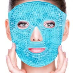 Cooling gel eye mask for skincare and relaxation, hydrating and soothing, perfect for puffiness and dark circles, ideal for facial care routines.