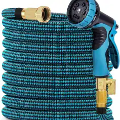 High-quality garden hose with a spray nozzle in blue and black, ideal for watering and outdoor cleaning tasks. Durable and flexible garden equipment for home and professional use.
