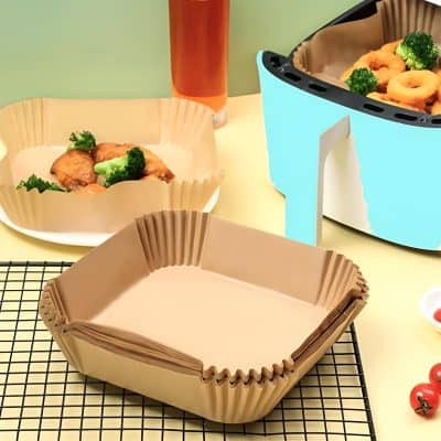 Light brown disposable paper food trays for takeout meals, perfect for packaging lunch or dinner servings, including snacks and appetizers.
