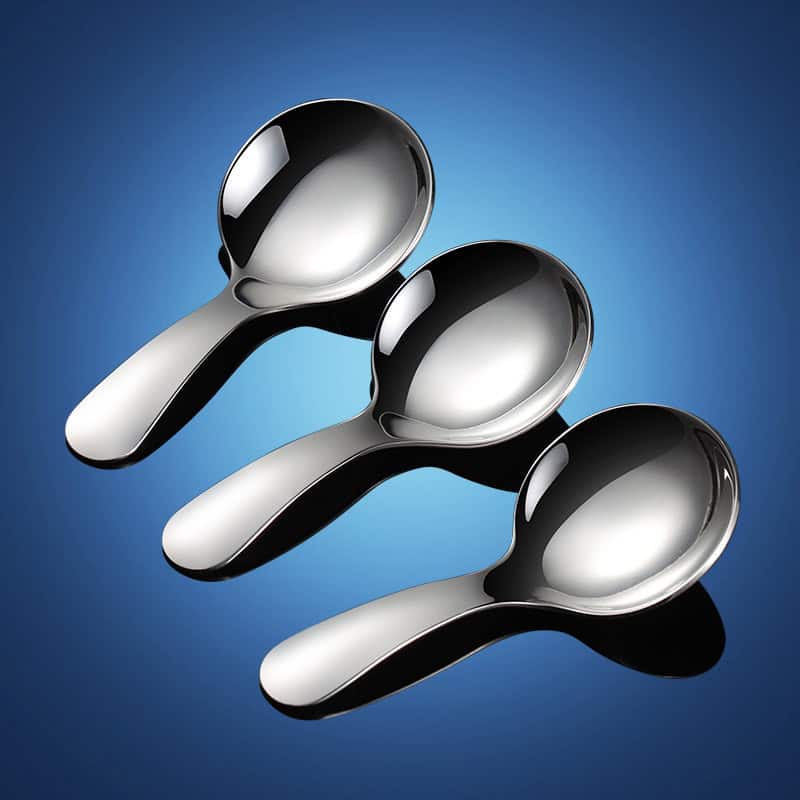 Stainless steel ice cream scoops with ergonomic handles, perfect for serving desserts at Monalisa Medical Store. Durable and easy to use for efficient dessert presentation.