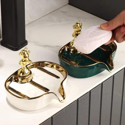 Gold bear-themed soap dish with a decorative bear figurine, perfect for luxury bathroom decor and soap storage at Monalisa Store.