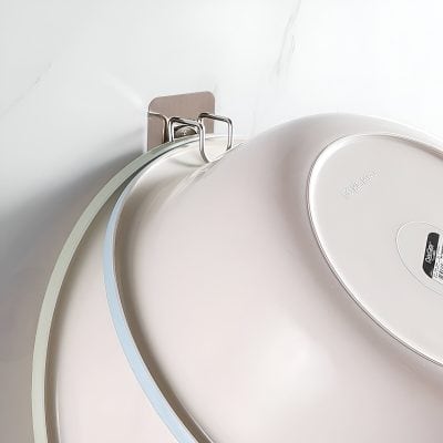 Mobile MRI scanner at Monalisa Store, advanced diagnostic imaging equipment for comprehensive eye care, providing accurate results for optimal vision assessment and eye health.