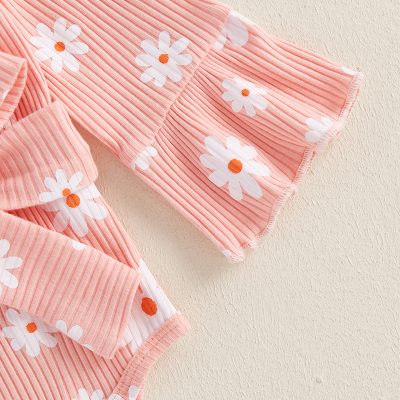 Daisy print pink ribbed fabric headbands for women and girls, perfect for fashion and accessories.