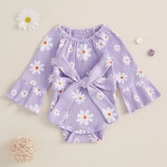 Pink and white daisy print baby romper with ruffled sleeves and a bow tie at Monalisa Store, perfect for adorable infant fashion.