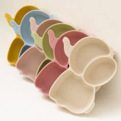Colorful elephant-shaped ceramic plates for kids, perfect for mealtime; adorable and functional tableware from Monalisa Store.