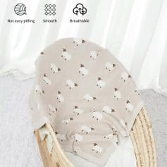 Soft baby blanket with sheep pattern, breathable and smooth, ideal for newborns and infants at Monalisa Store.
