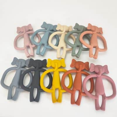 Pink elephant-shaped silicone keychains, colorful and durable accessories for safety and style, perfect for bags or keys, suitable for children and adults.