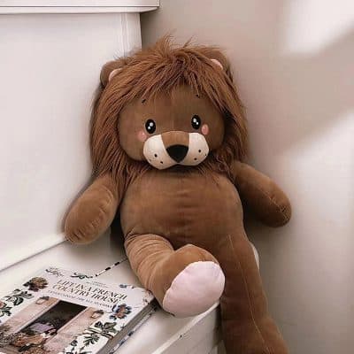 Soft plush lion stuffed animal toy for children, cozy and cuddly, perfect for kids’ rooms and nurseries, ideal as a gift or decorative piece.