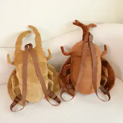 Soft plush crab backpack for kids, adorable animal-themed children's backpack, perfect for school or outings, made with high-quality materials and comfortable straps.