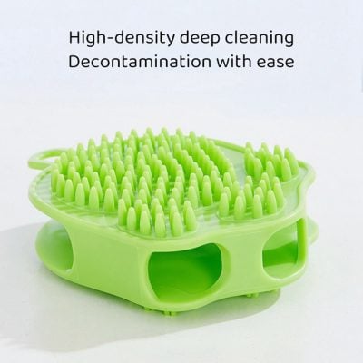 Silicone foot scrubber brush for exfoliating and massaging feet, high-density deep cleaning, and decontamination with ease. Ideal for foot skincare routines to remove dead skin and promote circulation.