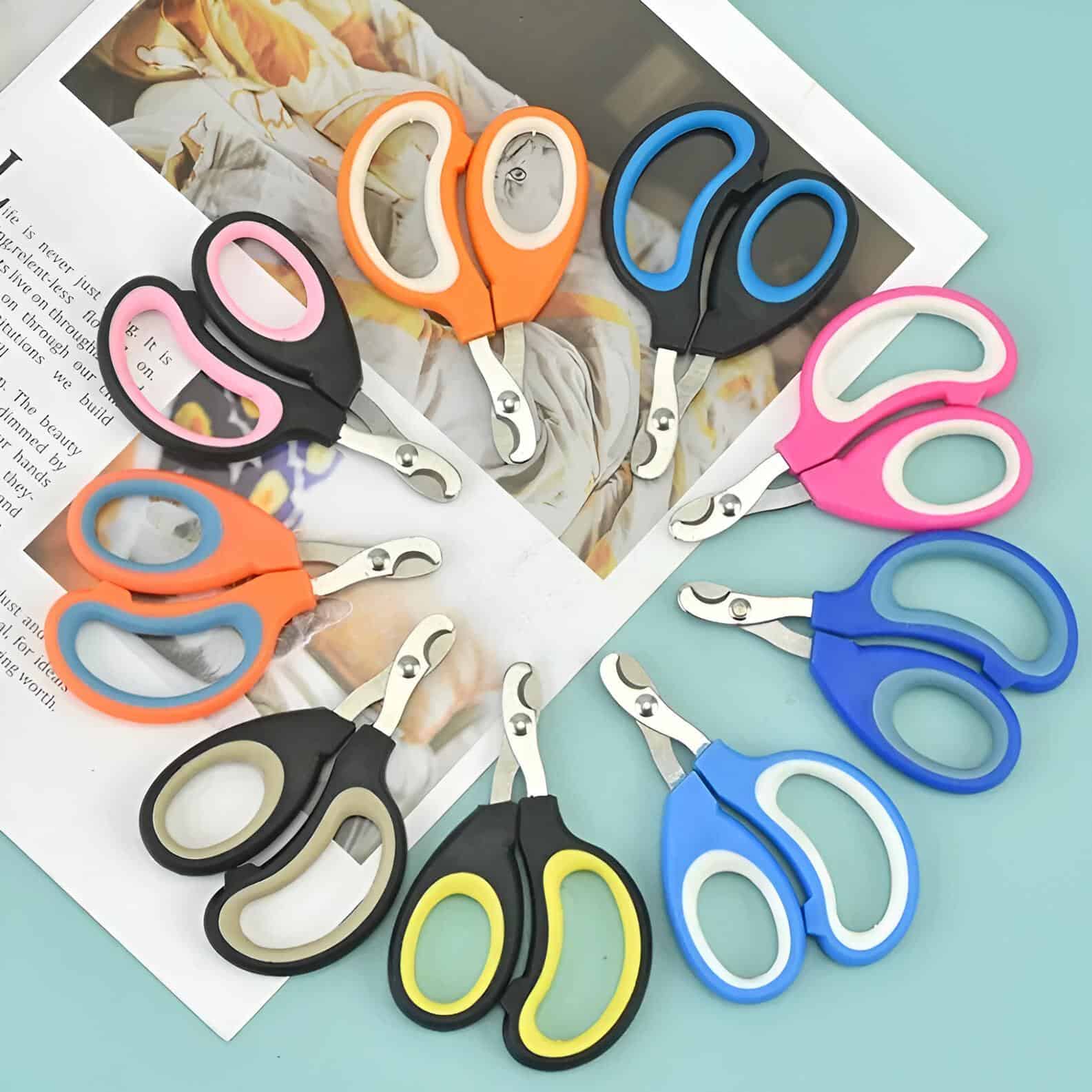 Colorful children's safety scissors with ergonomic handle design, perfect for arts and crafts, school projects, and educational activities. Easy to use and safe for kids.