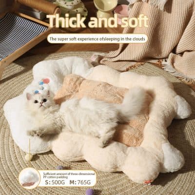 Soft plush cat bed for comfortable pet sleeping and relaxation, made from thick, ultra-soft materials, perfect for cats to sleep in the clouds. Suitable for small to medium cats, providing warm and cozy comfort.