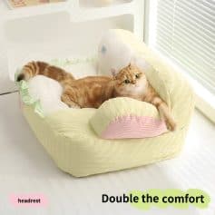 Soft cat bed for pets, comfortable pet bed, Monalisa Medical pet accessories, cozy feline bed, pet comfort product for cats and small animals.