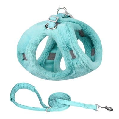 Soft turquoise pet harness and leash set, lightweight and comfortable for small animals, suitable for daily walks and outdoor activities. Made with plush material for extra comfort.