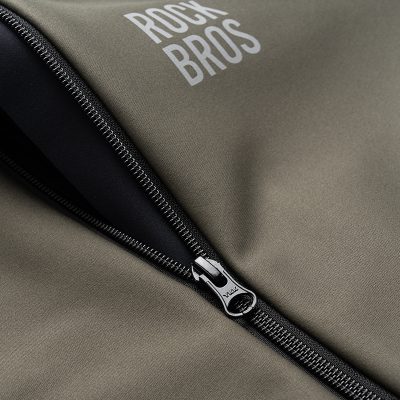 Premium medical bag with sturdy zipper, ideal for healthcare professionals and opticians to carry essential equipment securely. Durable design from Monalisa Medical Store.