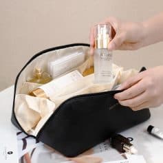 Luxury skincare travel bag for Monalisa Store skincare products and essentials, organized and portable for beauty and skincare routines.