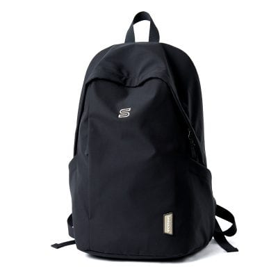 Durable black backpack with multiple compartments, ideal for students and professionals, featuring ergonomic design and quality materials for everyday use.