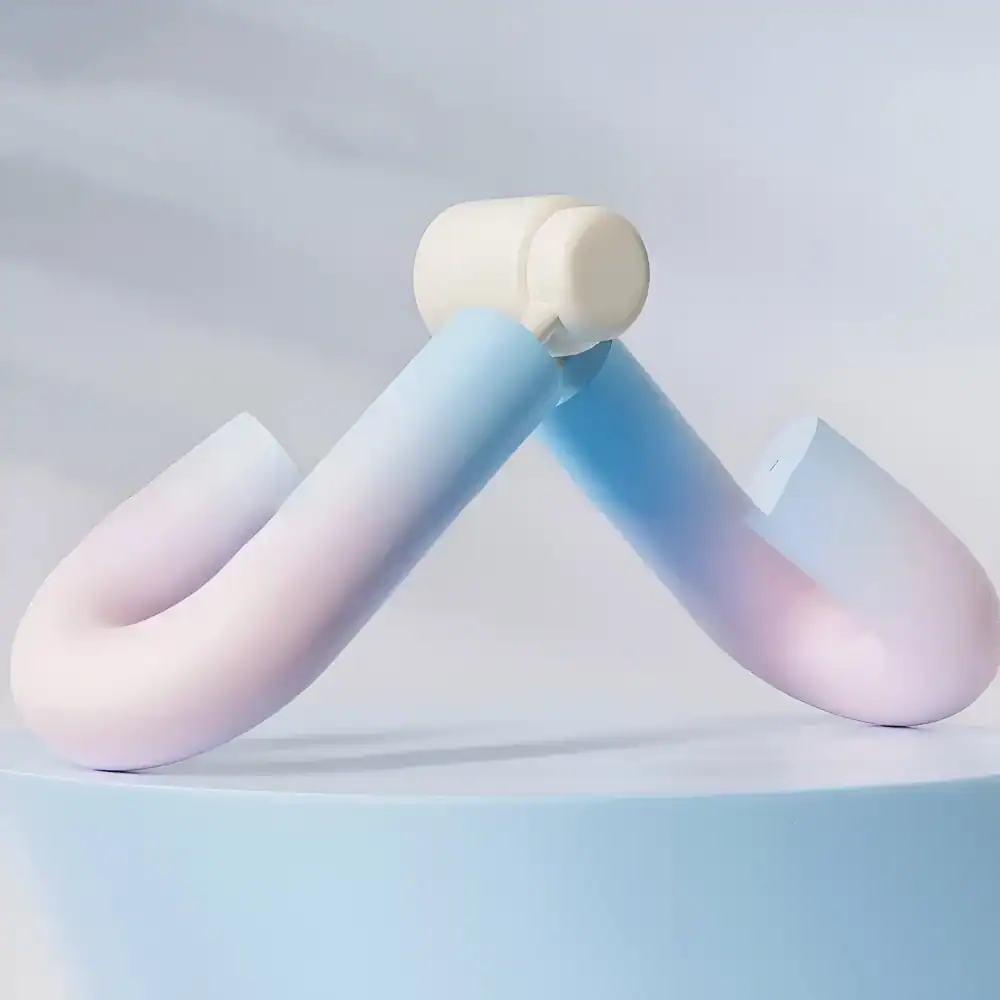 Motorized contact lens cleaning device, innovative eye care technology for comfortable lens maintenance, Monalisa Store offers advanced solutions for contact lens hygiene and eye health.