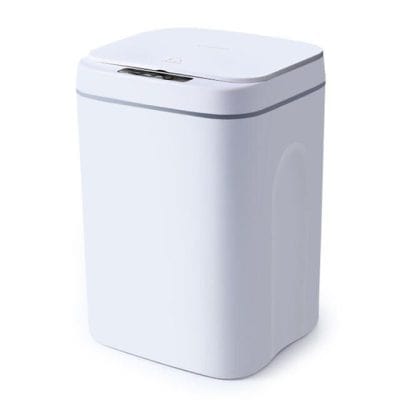 High-efficiency white washing machine for home use.