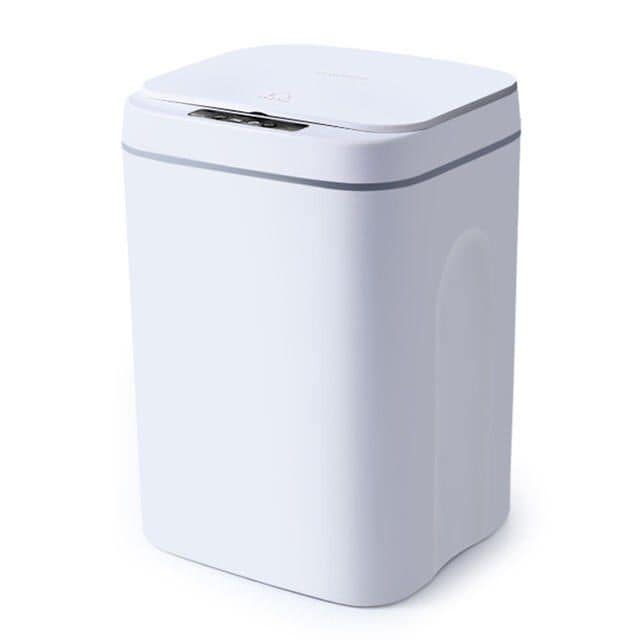 High-efficiency white washing machine for home use.