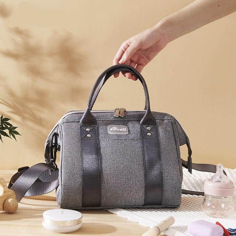 Durable and fashionable diaper bag for moms, Spacious and lightweight with multiple compartments, Perfect for travel and daily use, Ideal for baby essentials.