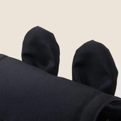 Professional black medical scrubs for healthcare workers, made with durable and comfortable fabric. Perfect for hospitals, clinics, and medical environments, ensuring a professional appearance.