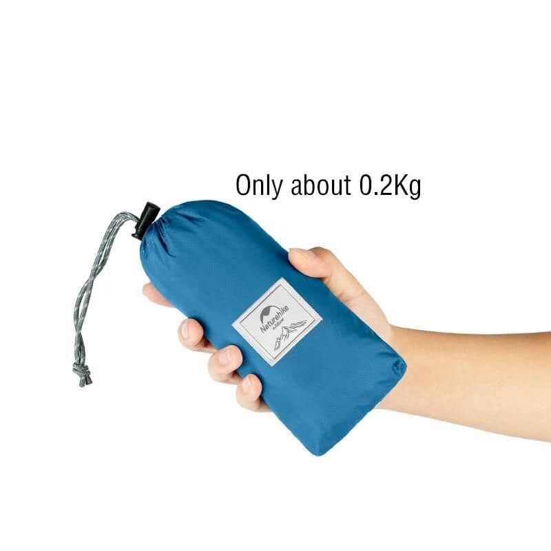 Lightweight, durable blue optical storage bag weighing only 0.2kg, ideal for carrying eyeglasses or optical accessories with ease and convenience.