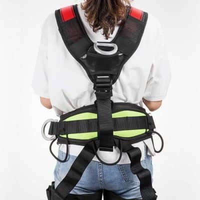 Safe and secure safety harness for fall prevention, ideal for construction, roofing, and industrial work settings. Durable, adjustable, and comfortable for all-day wear.