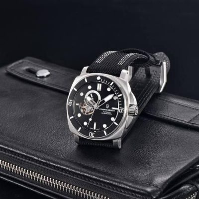 High-quality luxury watch for men, featuring advanced water resistance and sleek design, perfect for stylish accessories.