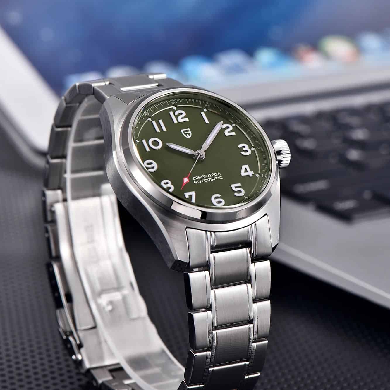 High-quality stainless steel men's wristwatch with a green dial, automatic movement, and water resistance up to 200 meters, perfect for watch lovers and luxury accessories.