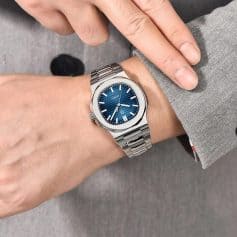 High-quality stainless steel men's wristwatch with blue dial, ideal for luxury watch collectors and fashion-conscious customers at Monalisa Store.