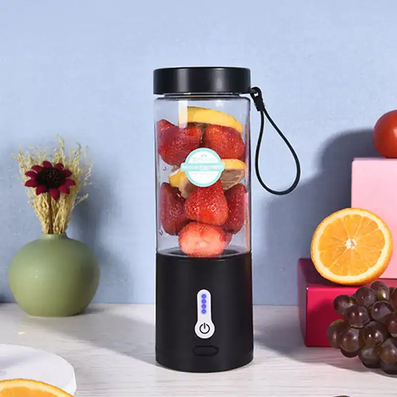 Innovative portable blender for smoothies and drinks, perfect for healthy lifestyles. Compact, rechargeable, ideal for home or on-the-go nutrition.